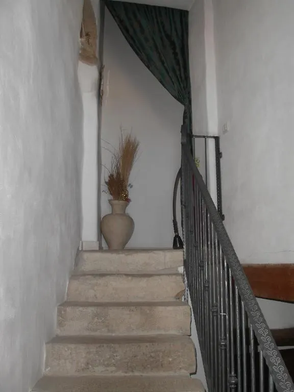 Locanda La Rosa Pauli Arbarei Hotel