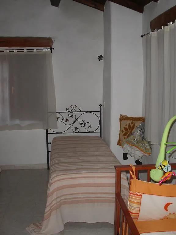Locanda La Rosa Pauli Arbarei Hotel