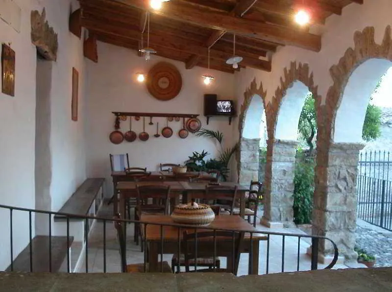 Locanda La Rosa Pauli Arbarei Italy